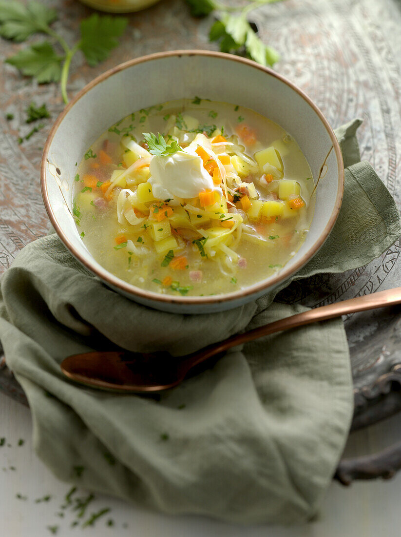 Spitzkraut-Kartoffelsuppe