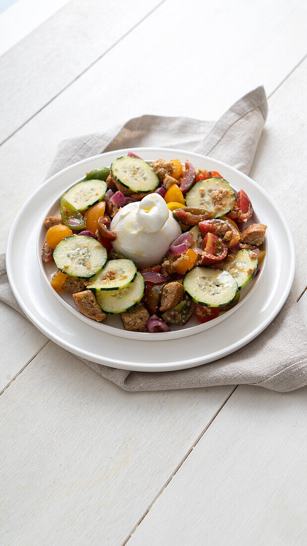 Panzanella mit Burrata