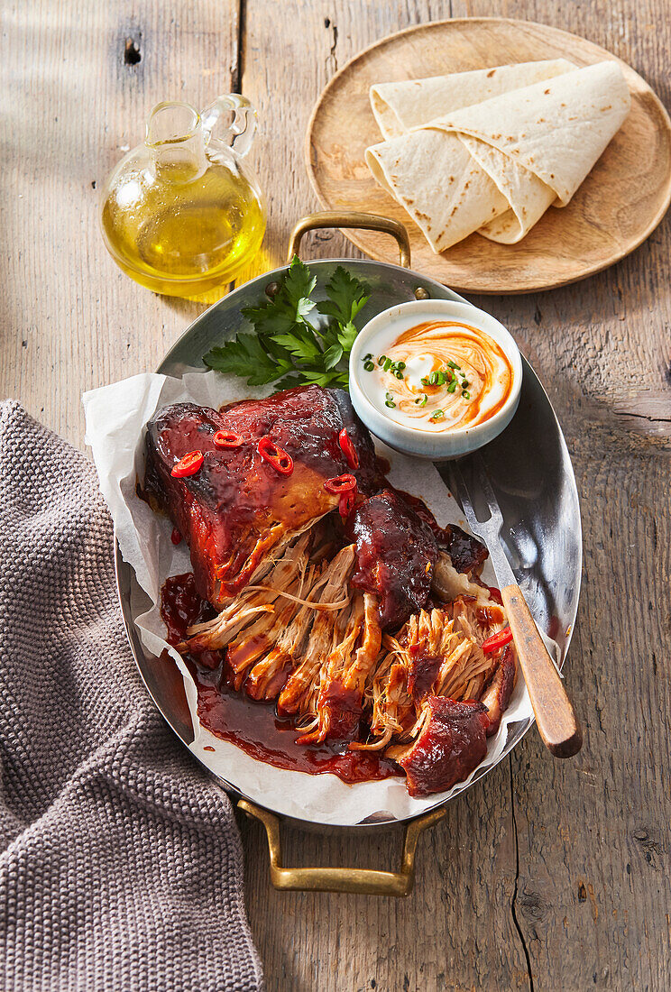 Pulled pork with barbecue sauce