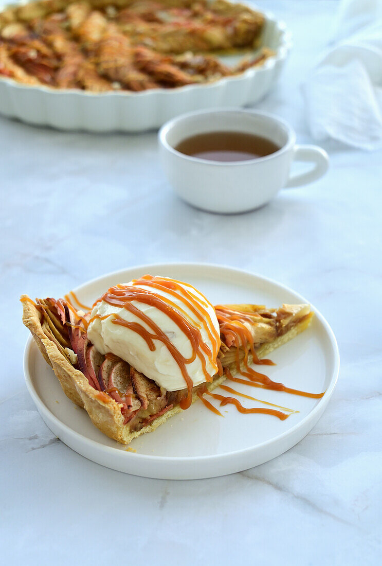 Apple pie with caramel and walnuts