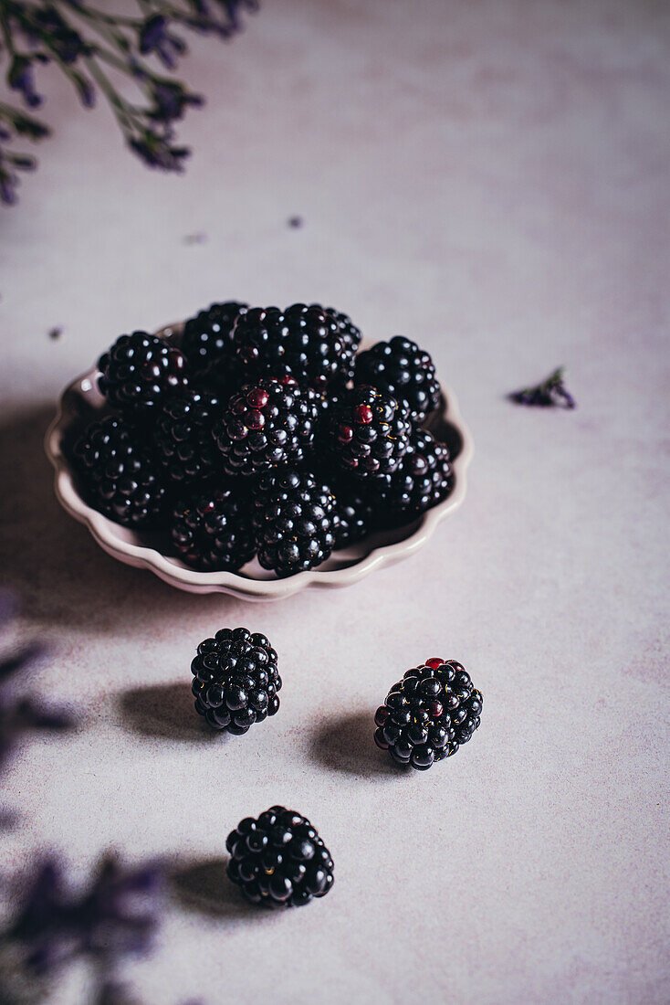 Fresh blackberries in a dish