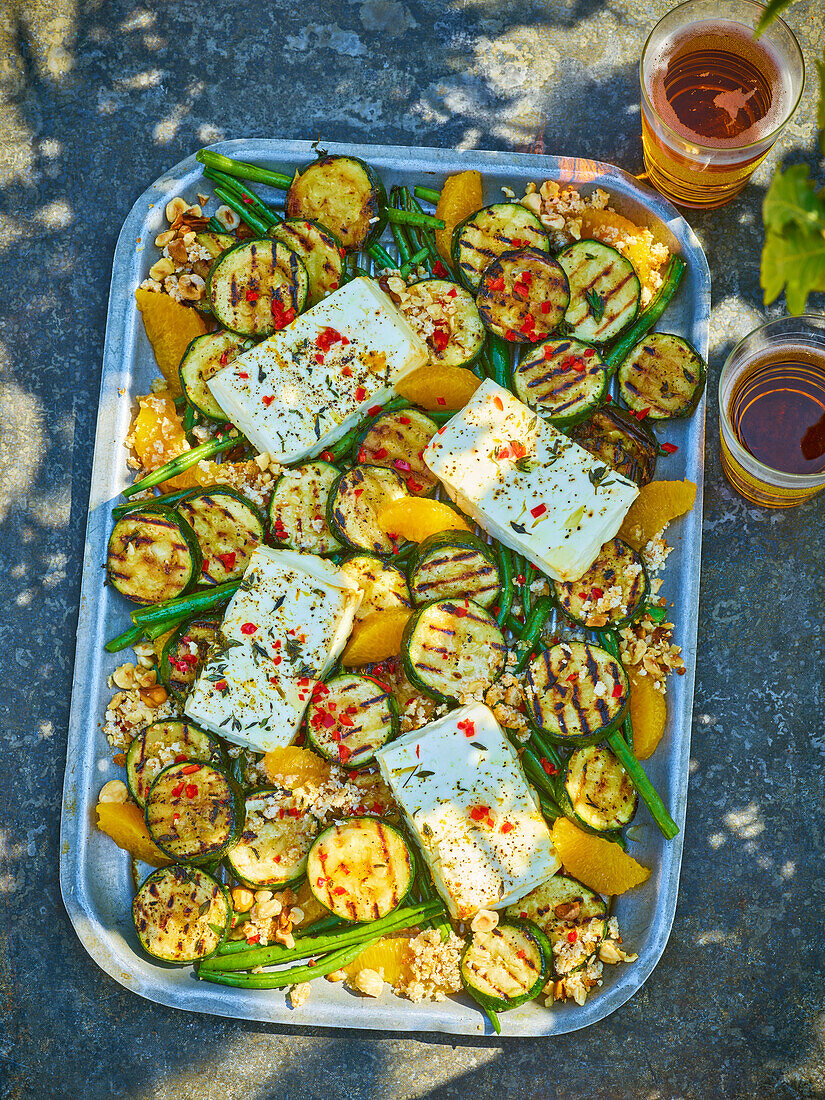 Grilled salad with zucchini, green beans and feta