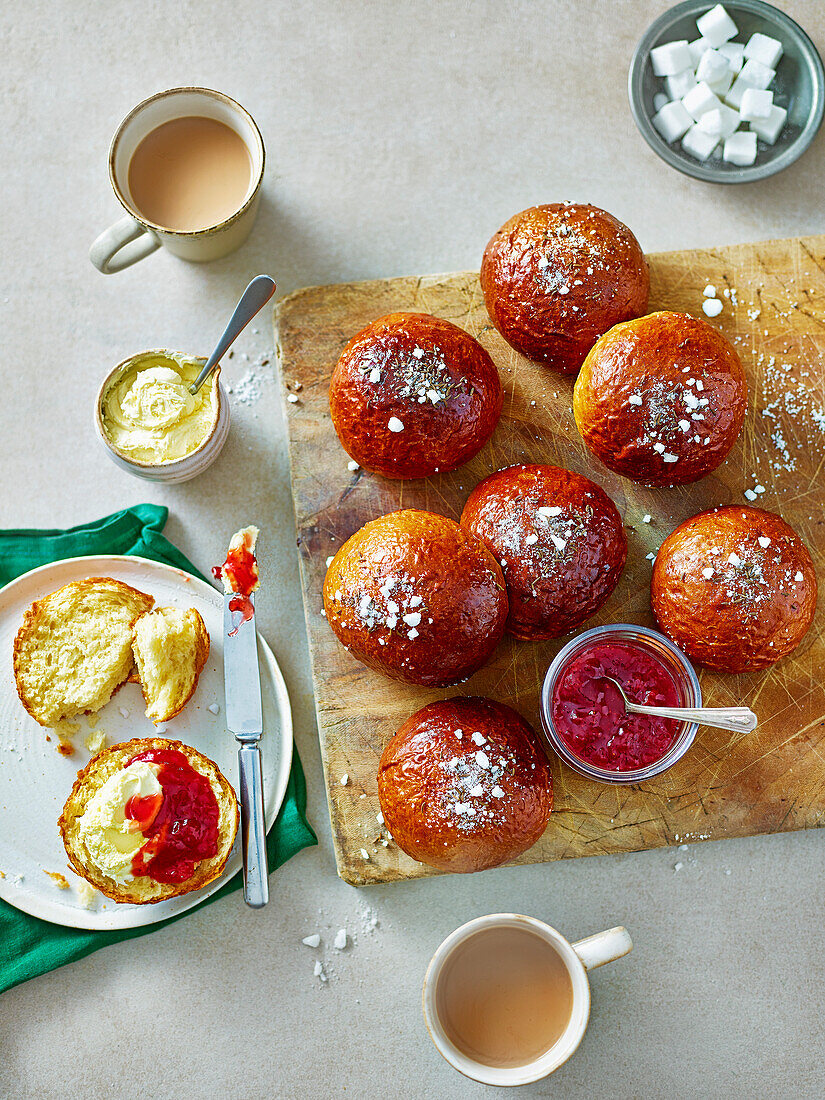 'Bath buns' - Süße Brötchen aus England