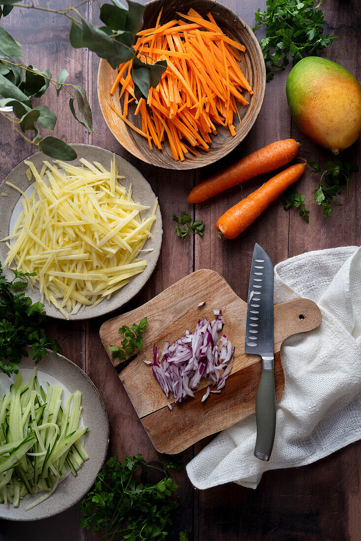 Zutaten für thailändischen Mangosalat