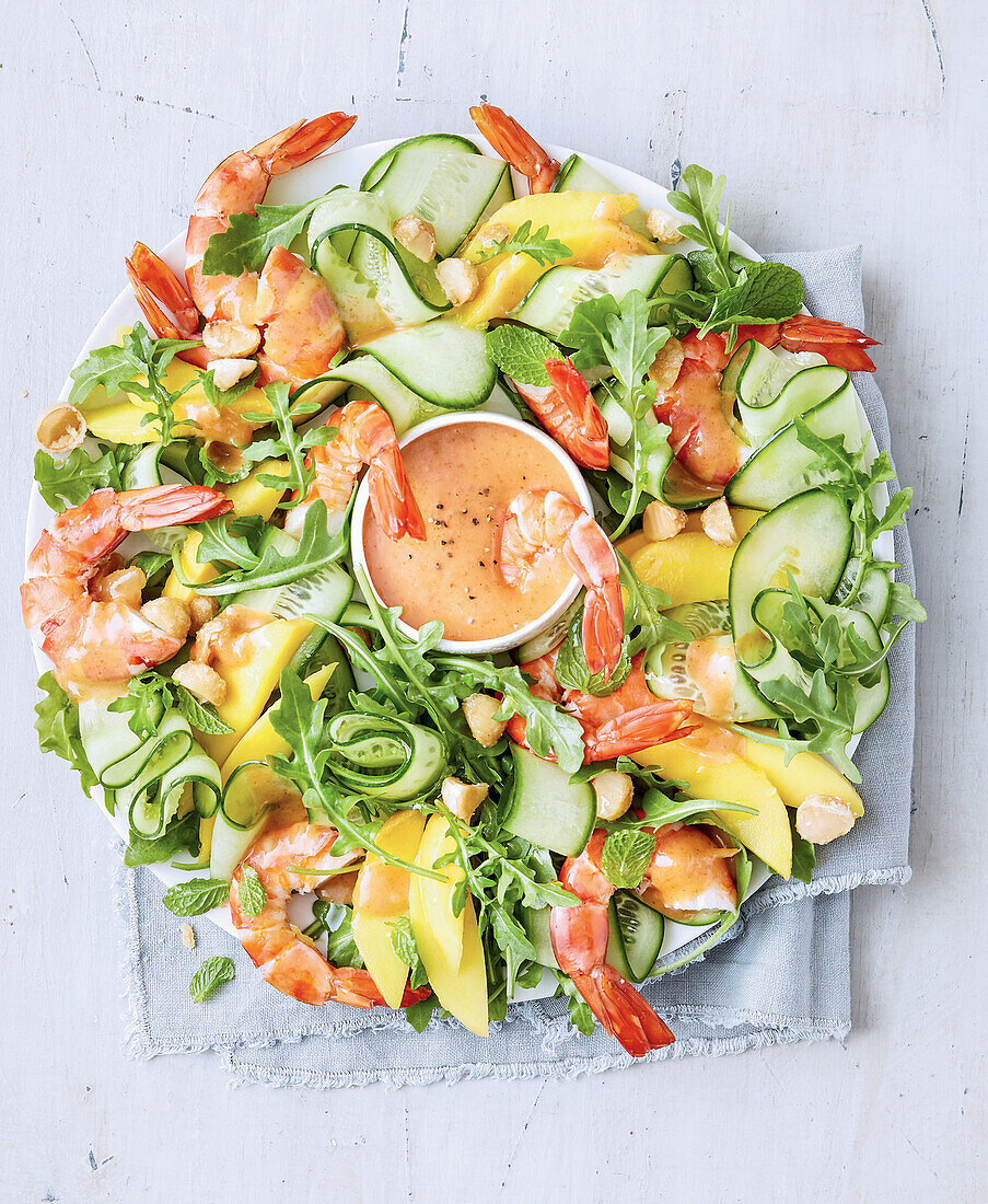 Spicy shrimp and mango salad