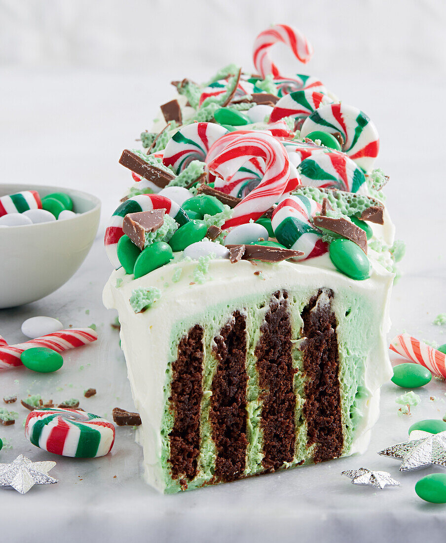 Chocolate biscuit mint cake with candy canes (No Bake)