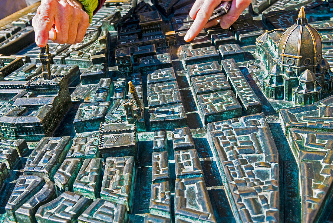 Bronze model of Florence city centre, Piazza della Repubblica, Firenze, Tuscany, Italy, Europe\n