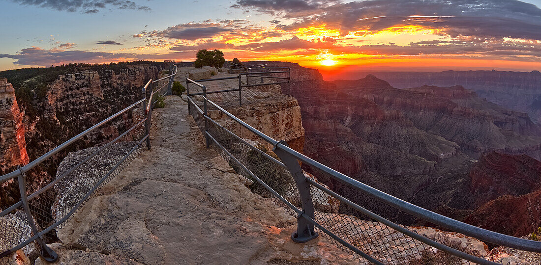 Angels Window Overlook on North Rim of Grand Canyon at sunrise, Grand Canyon National Park, UNESCO World Heritage Site, Arizona, United States of America, North America\n