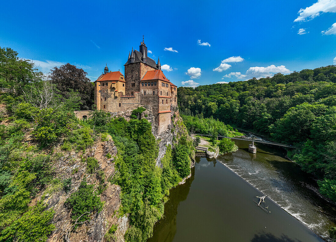 Luftaufnahme der Burg Kriebstein, an der Zschopau, Kriebstein, Sachsen, Deutschland, Europa