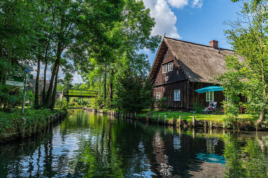 Holzhaus, UNESCO-Biosphärenreservat, Spreewald, Brandenburg, Deutschland, Europa