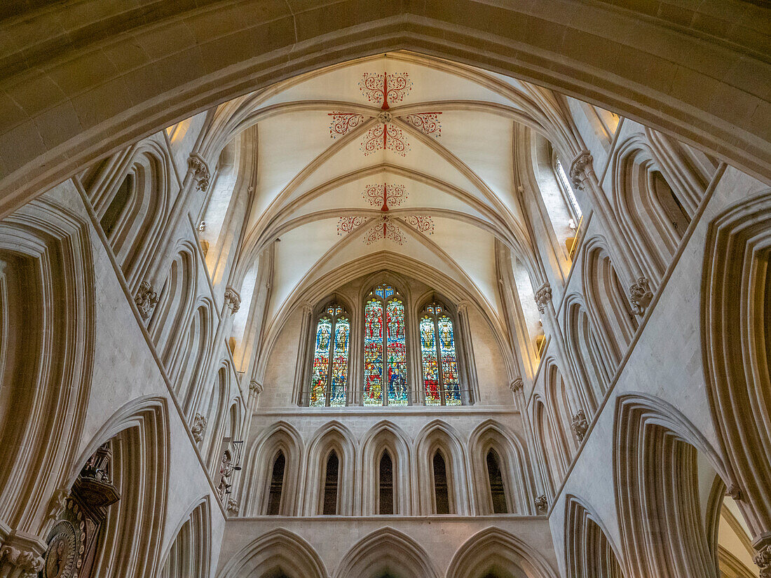 Vaulted ceiling and stained glass windows, Wells Cathedral, Wells, Somerset, England, United Kingdom, Europe\n