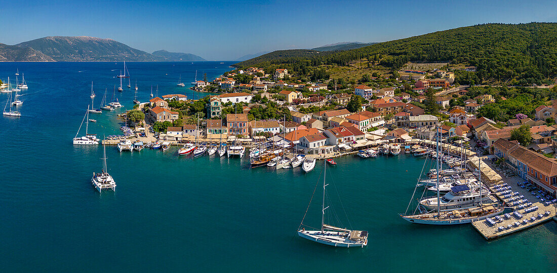 Luftaufnahme der Küste bei Zola, Kefalonia, Ionische Inseln, Griechische Inseln, Griechenland, Europa