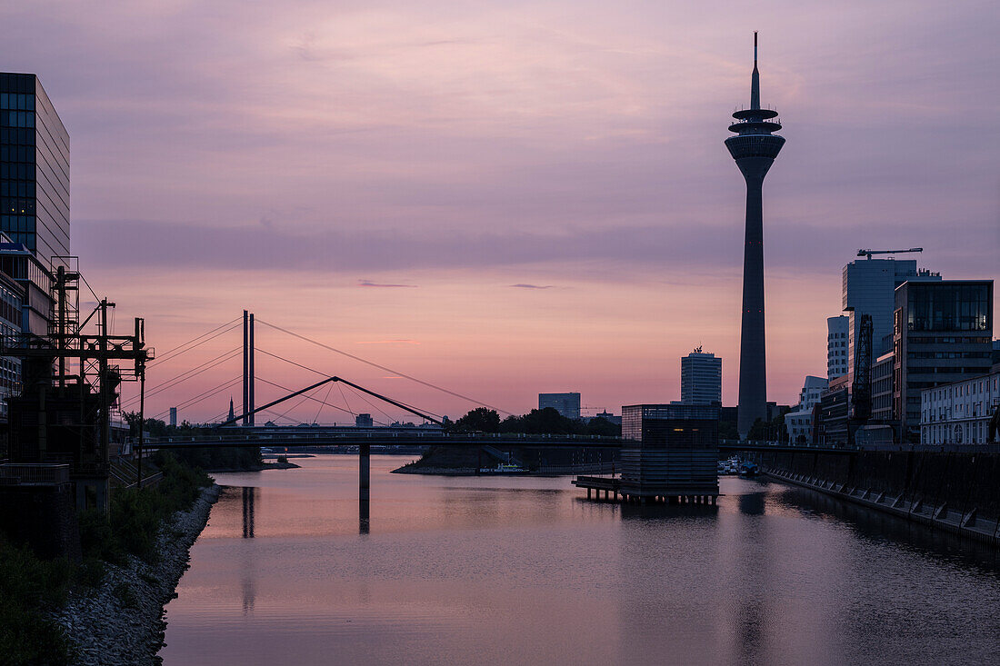 Medienhafen, Düsseldorf, Nordrhein-Westfalen, Deutschland, Europa