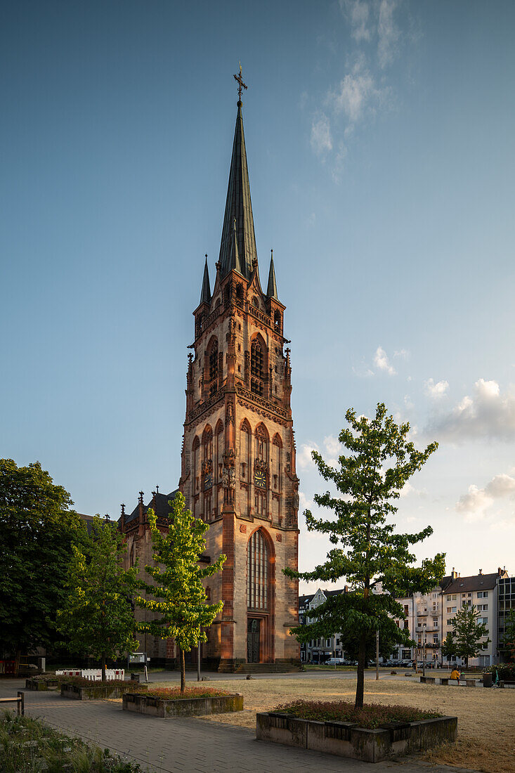 Außenansicht der Kirche St. Peter, Düsseldorf, Nordrhein-Westfalen, Deutschland, Europa