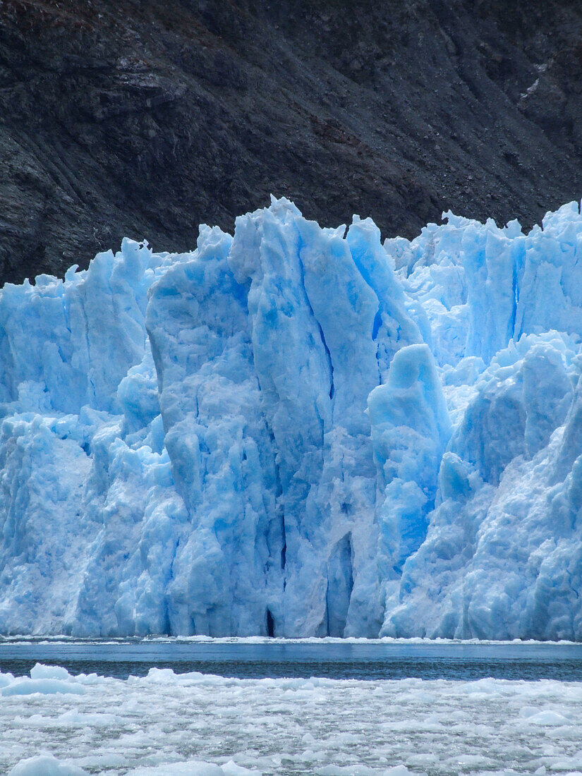 Der Endpunkt des San Rafael Gletschers im Laguna San Rafael National Park, Chile.