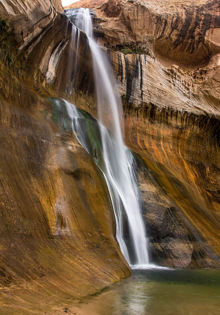 Lower Calf Creek Falls in Calf Creek Canyon in the Grand Staircase-Escalante National Monument near Escalante, Utah.\n