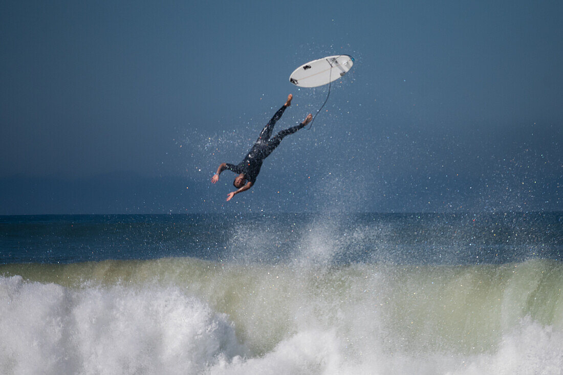 Quiksilver Festival celebrated in Capbreton, Hossegor and Seignosse, with 20 of the best surfers in the world hand-picked by Jeremy Flores to compete in south west of France.\n