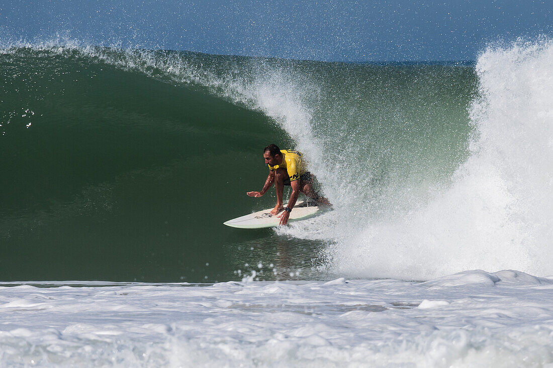 Quiksilver Festival celebrated in Capbreton, Hossegor and Seignosse, with 20 of the best surfers in the world hand-picked by Jeremy Flores to compete in south west of France.\n