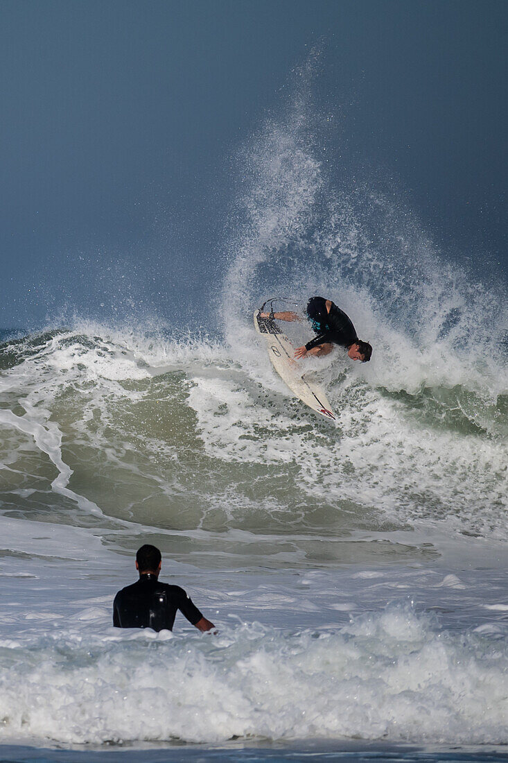 Quiksilver Festival celebrated in Capbreton, Hossegor and Seignosse, with 20 of the best surfers in the world hand-picked by Jeremy Flores to compete in south west of France.\n