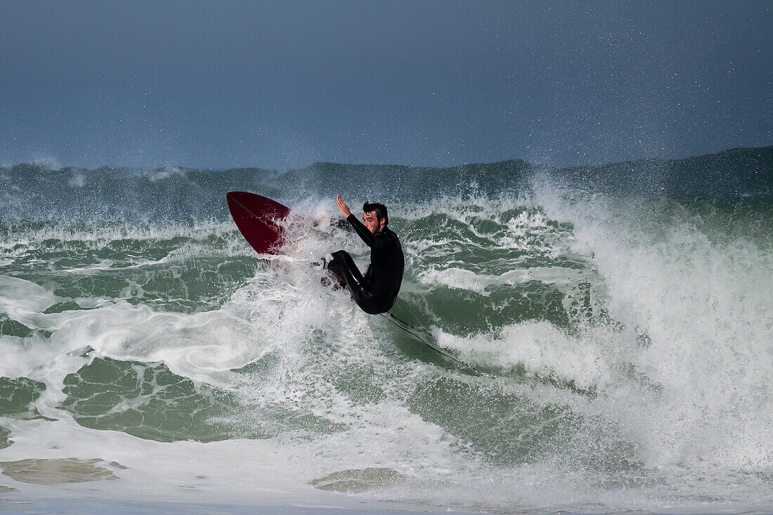 Quiksilver Festival celebrated in Capbreton, Hossegor and Seignosse, with 20 of the best surfers in the world hand-picked by Jeremy Flores to compete in south west of France.\n