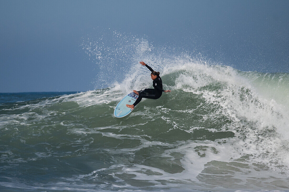 Quiksilver Festival celebrated in Capbreton, Hossegor and Seignosse, with 20 of the best surfers in the world hand-picked by Jeremy Flores to compete in south west of France.\n