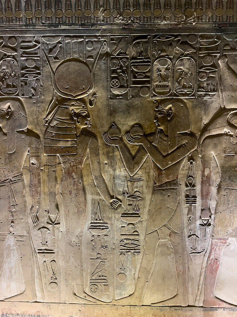 Reliefs und Malereien im Grab von Pharao Sety I., das Grab des Apis, 19. Dynastie, Tal der Könige, UNESCO-Welterbe, Theben, Ägypten, Nordafrika, Afrika