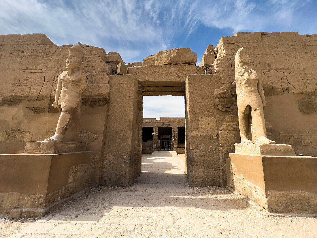Der Tempelkomplex von Karnak, bestehend aus einer Vielzahl von Tempeln, Pylonen, Kapellen und anderen Gebäuden, UNESCO-Weltkulturerbe, in der Nähe von Luxor, Theben, Ägypten, Nordafrika, Afrika