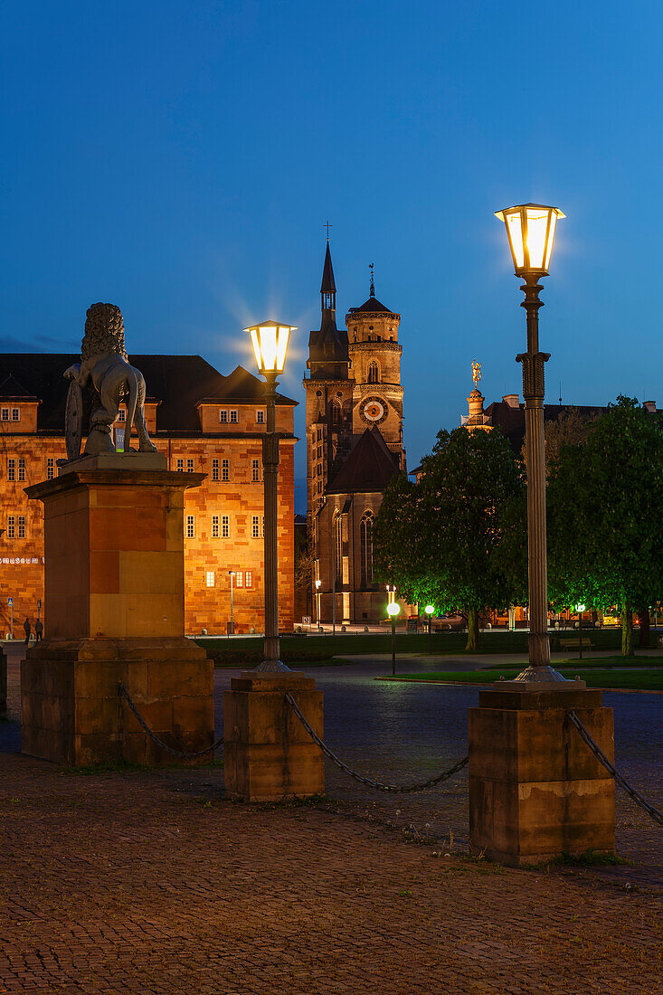 Schlossplatz und Altes Schloss Stuttgart, Baden Württemberg, Deutschland, Europa