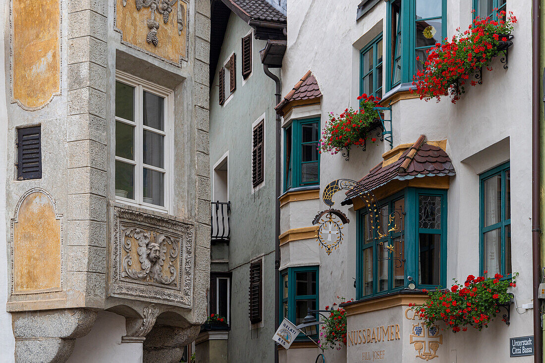 Die Altstadt von Klausen, Sudtirol (Südtirol), Bezirk Bozen, Italien, Europa