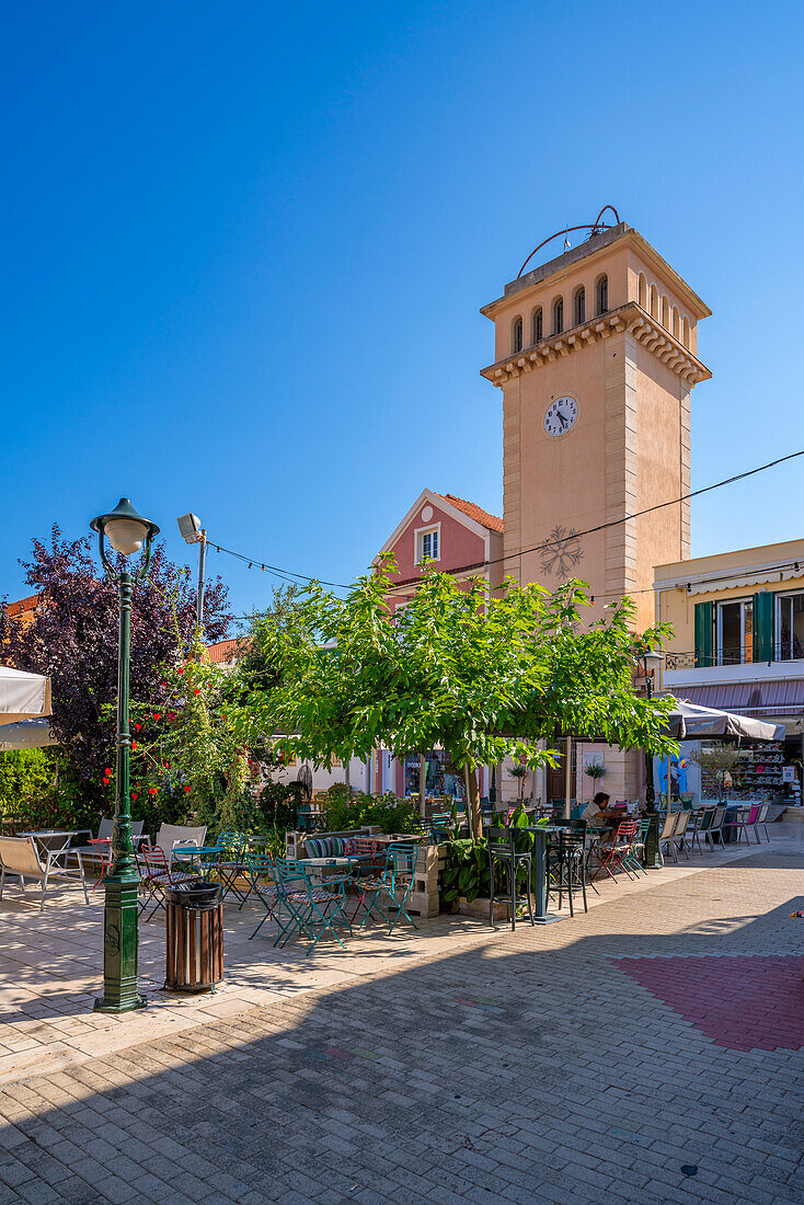 Blick auf den Glockenplatz in Argostoli, Hauptstadt von Kefalonia, Argostolion, Kefalonia, Ionische Inseln, Griechische Inseln, Griechenland, Europa