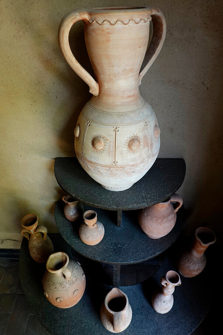 Traditional ceramics, Samarkand, Uzbekistan, Central Asia, Asia\n