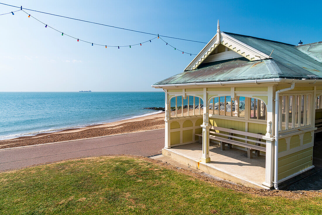 Beach Shelter, Promenade, Felixstowe, Suffolk, England, Vereinigtes Königreich, Europa