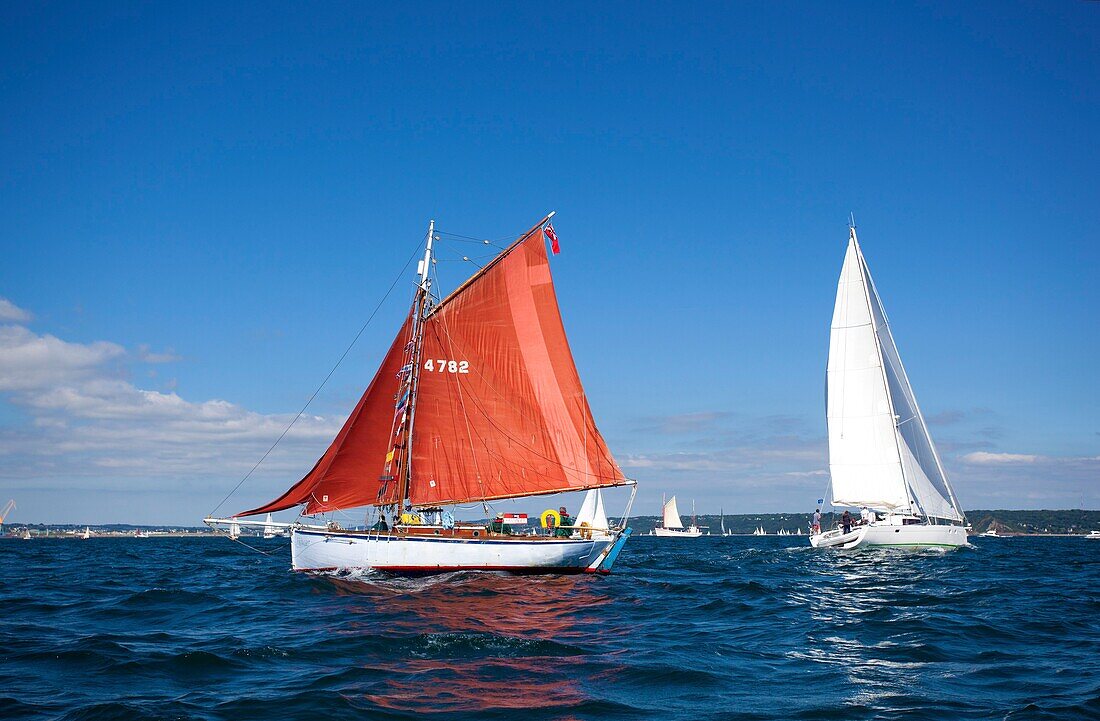 Frankreich, Finistère, Brest, HARBINGER England Internationales Maritimes Festival Brest 2016