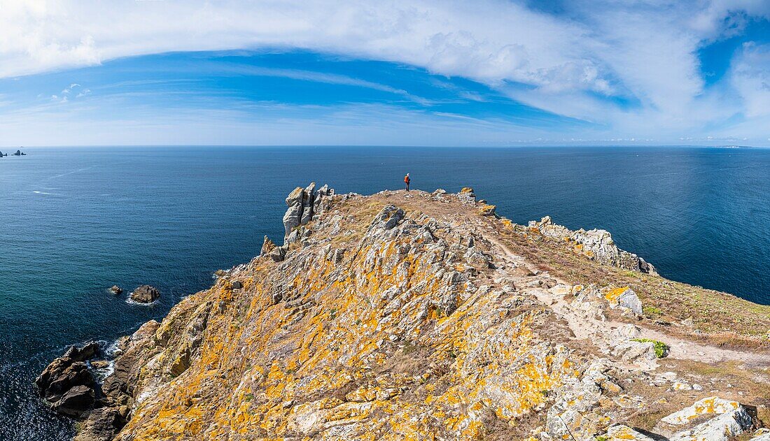 Frankreich, Finistere, Cleden-Cap-Sizun, Pointe de Castelmeur auf dem Wanderweg GR 34 oder Zollweg (MR)