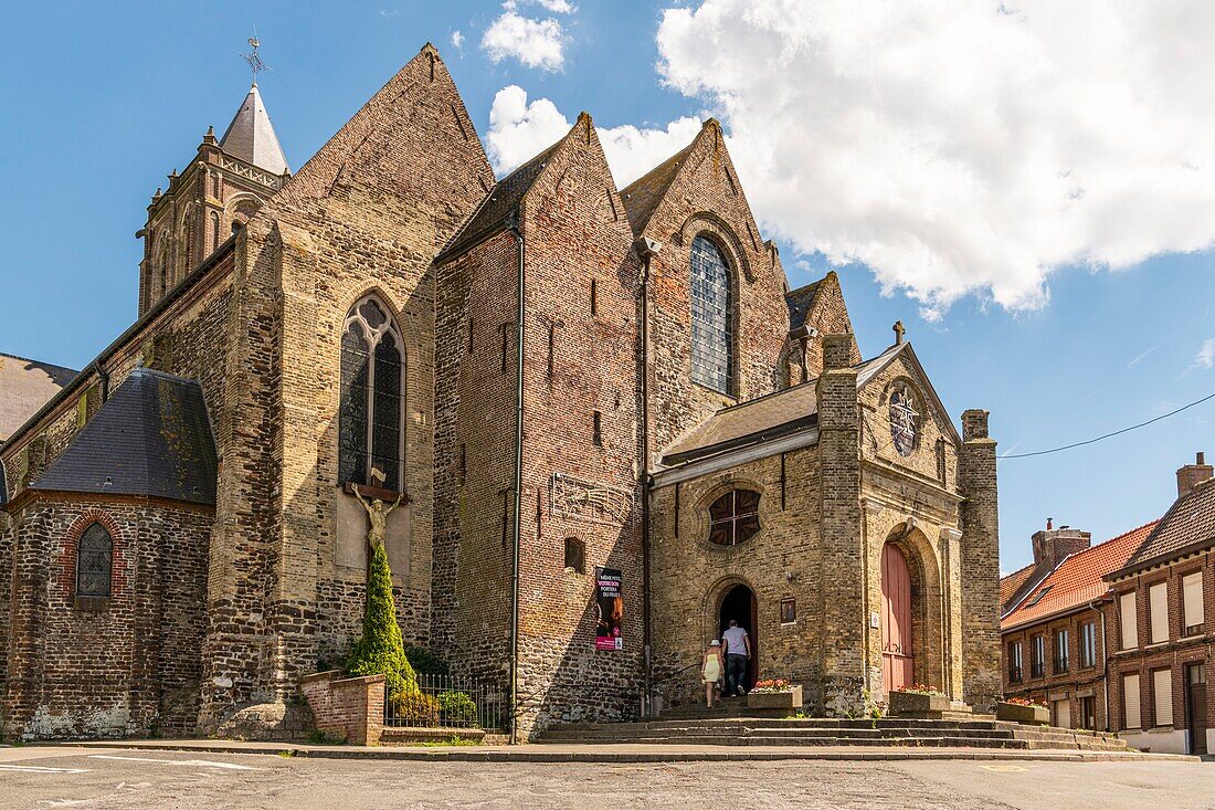 France, North (59), Cassel, Favorite village of the French in 2018, the village church\n