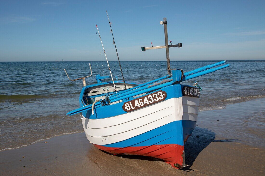 France, Pas de Calais, Audresselles, flobart, traditional fishing craft\n