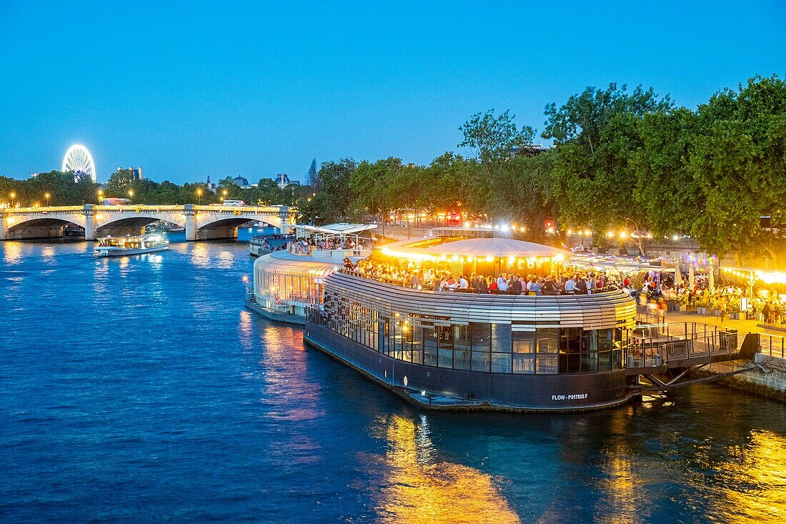 France, Paris, area listed as World Heritage by UNESCO, the New Berges, the Rosa Bonheur sur Seine\n