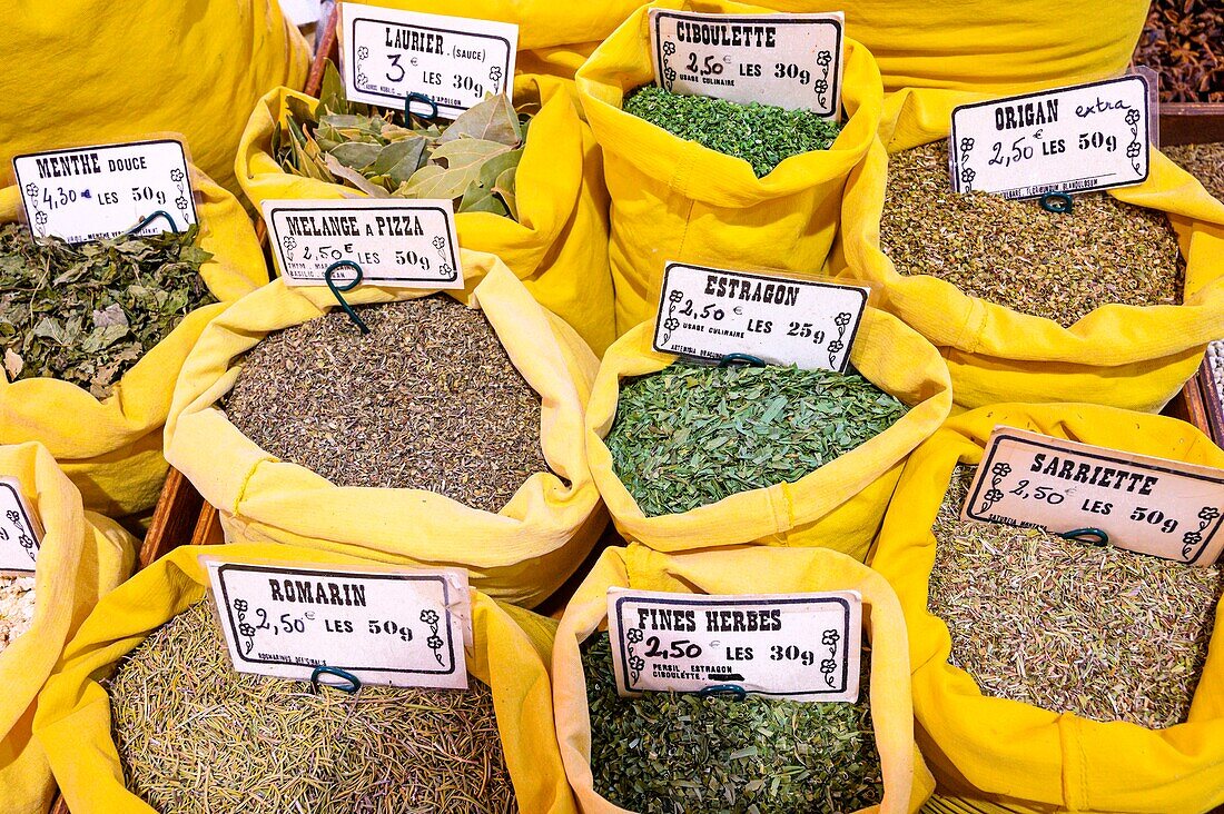 France, Alpes-Maritimes , Cannes, spices at Forville market\n