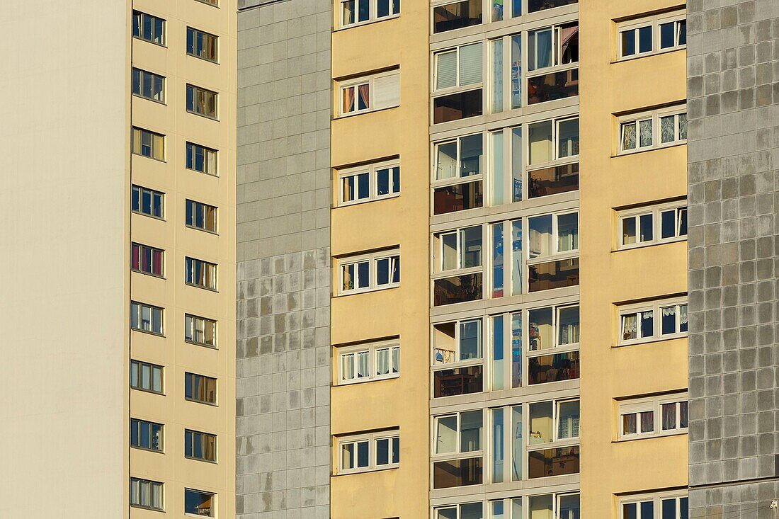 France, Meurthe et Moselle, Nancy, facade of an apartment building located in Marechal Leclerc avenue\n