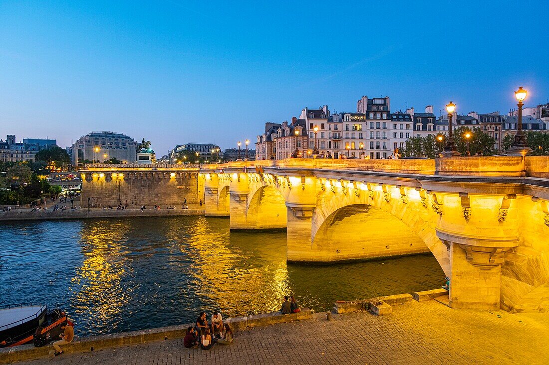 Frankreich, Paris, Weltkulturerbe der UNESCO, Pont Neuf und Ile de la Cite vom Quai de Conti aus
