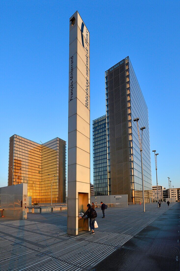Frankreich, Paris, Seine-Ufer, Bibliotheque Nationale de France (Französische Nationalbibliothek) des Architekten Dominique Perrault