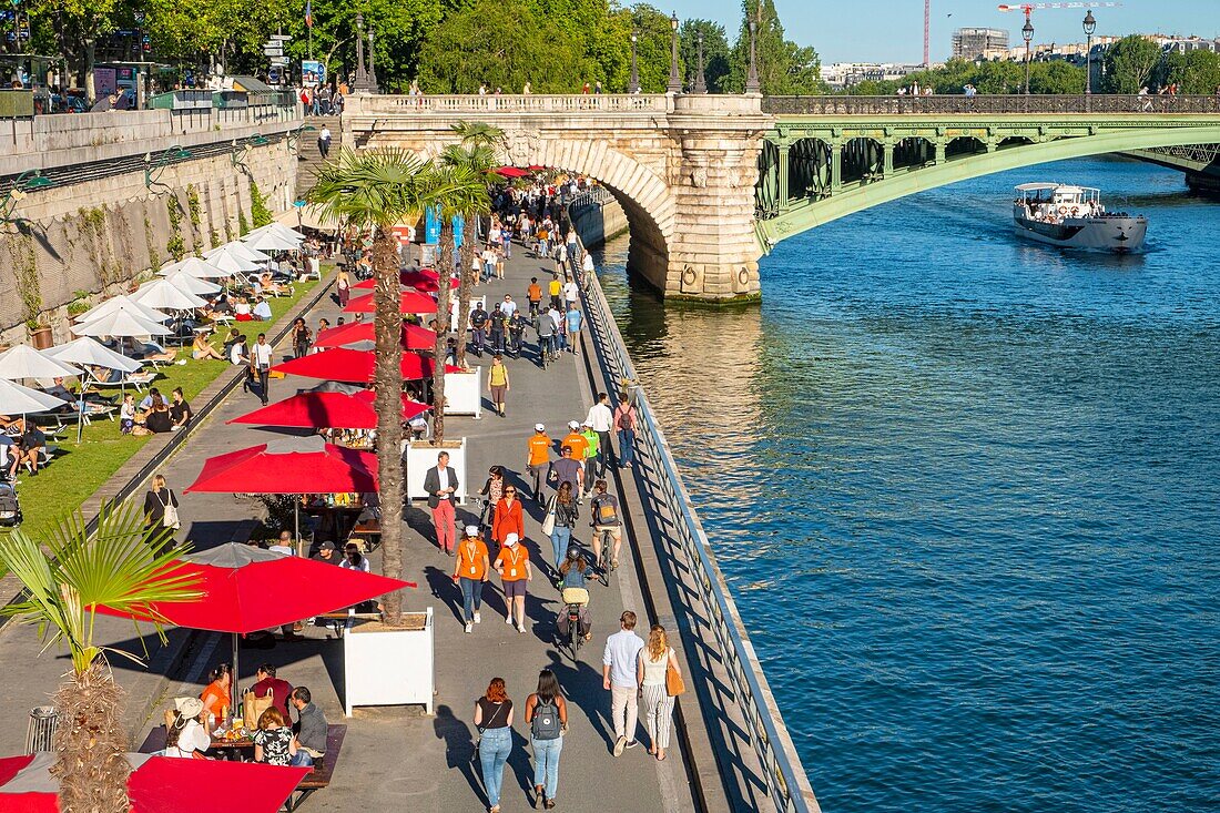 France, Paris, area listed as World Heritage by UNESCO, Paris Plage 2019\n