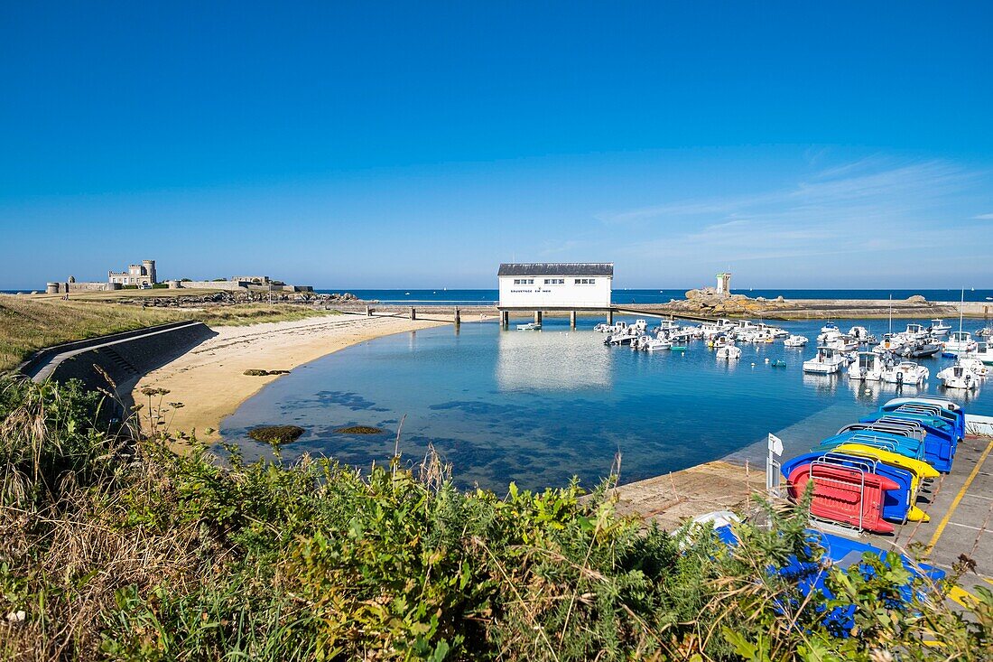 France, Finistere, Tregunc, Pointe de Trevignon, Trevignon harbour and the SNSM canoe shelter\n