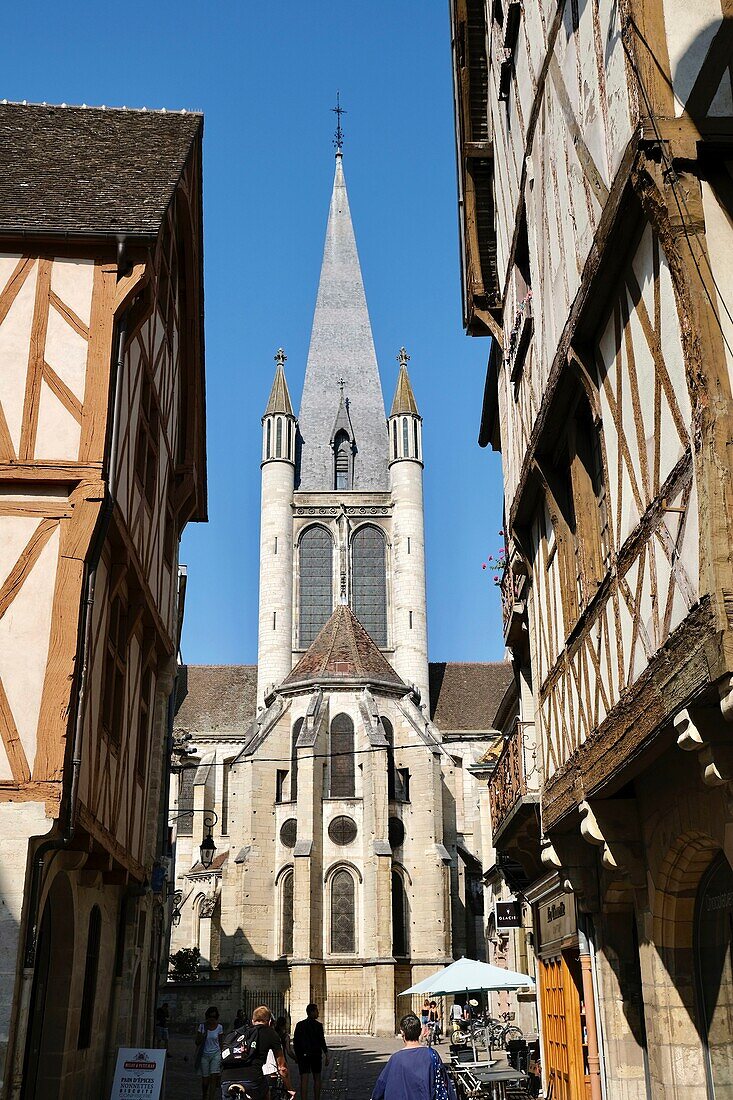 France, Cote d'Or, Dijon, area listed as World Heritage by UNESCO, Notre Dame church tower and half timbered houses\n