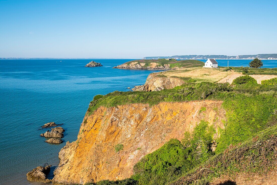 France, Finistere, Armorica Regional Natural Park, Crozon Peninsula, Raguenez\n