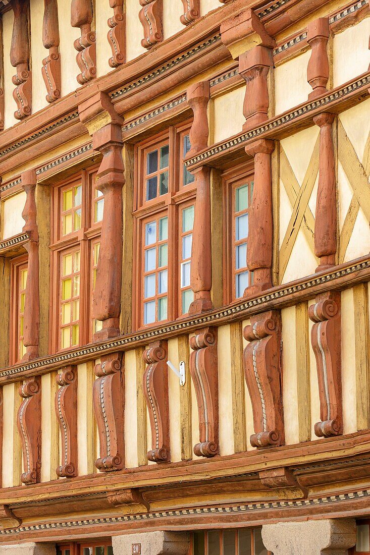 Frankreich, Cotes d'Armor, Treguier, Detail der Fassade des Geburtshauses von Ernest Renan, ein Fachwerkhaus aus dem 16. Jahrhundert, heute Ernest Renan Museum