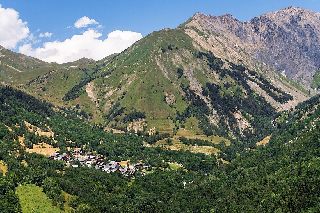 France, Isere, view from cable car of Vaujany, La villet hamlet from cable car of Vaujany\n