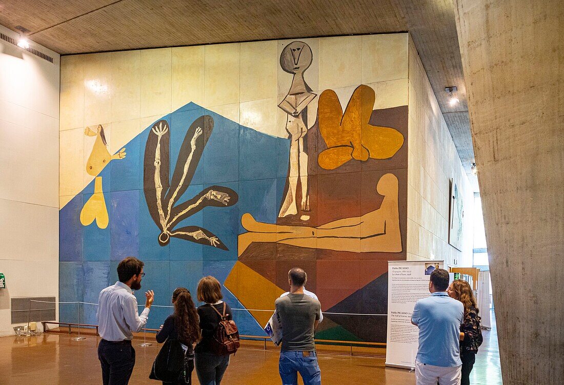 Frankreich, Paris, Sitz der Unesco, Picassos Fresko