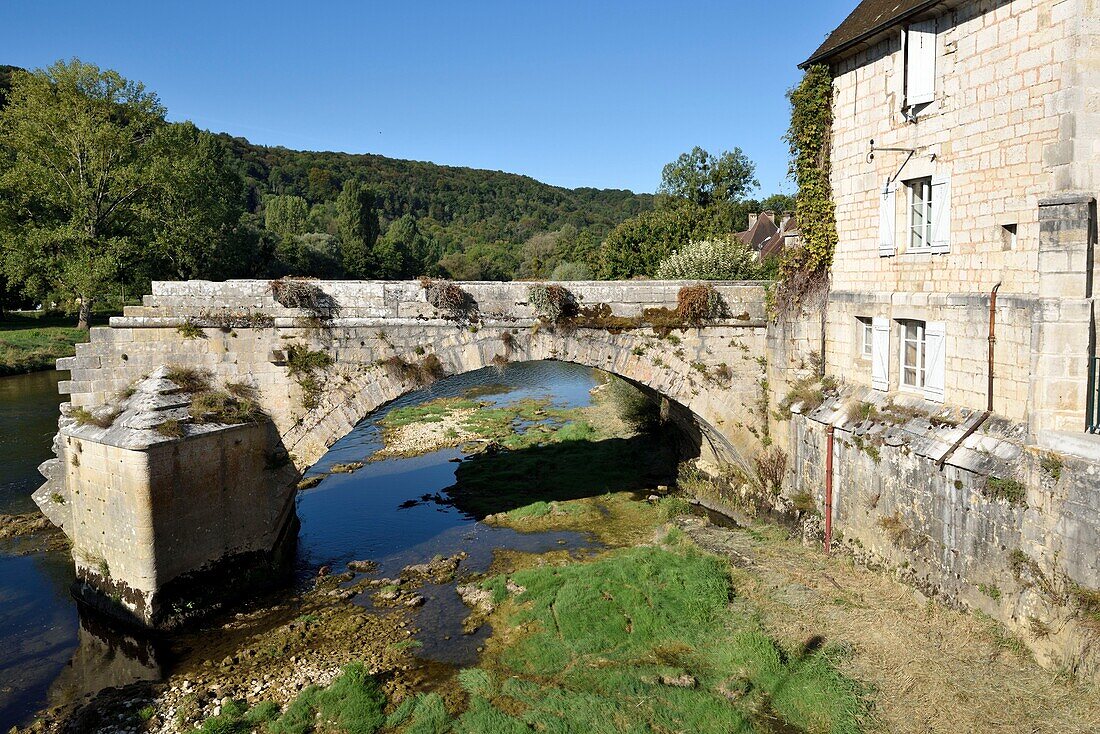 France, Jura, Port Lesney, Loue river, the old bridge\n
