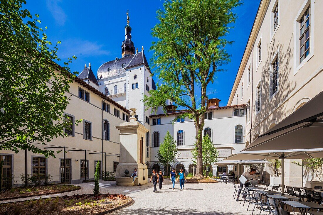 Frankreich, Rhone, Lyon, la Presqu'île, historisches Zentrum, das von der UNESCO zum Weltkulturerbe erklärt wurde, Grand Hotel-Dieu, Innenhof Saint-Martin